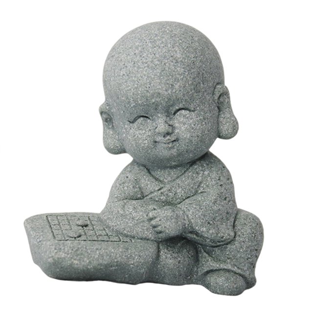 Estatua de Buda Monje Lindo de Resina Sunnimix Jugar Ajedrez 5x3x6cm