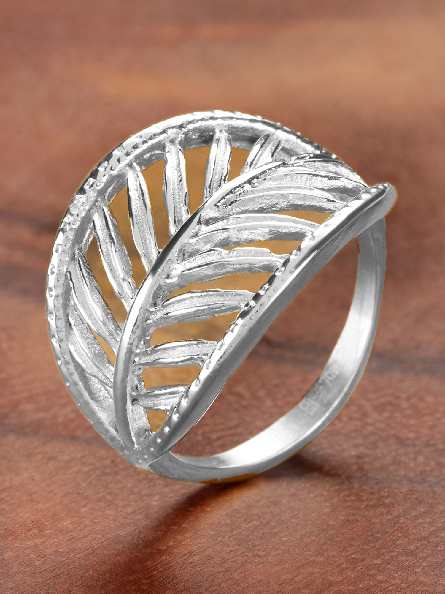 Coastal Jewelry Open Leaf Polished Stainless Steel Ring (16mm)