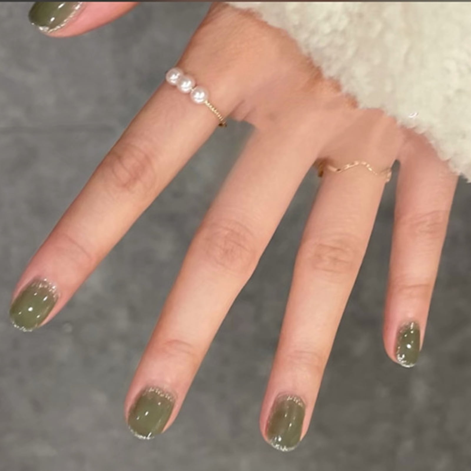 25 Stunning And Elegant Emerald Green Nail Designs For You - Women Fashion  Lifestyle Blog Shinecoco.com | Green nail designs, Green nails, Feather  nails