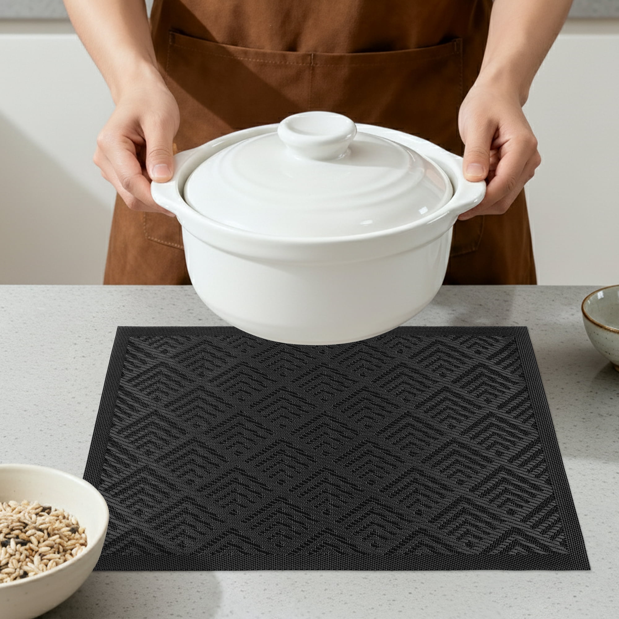 Unique Bargains Set of 6 Washable Plastic Placemats for Dining Table Decor Black
