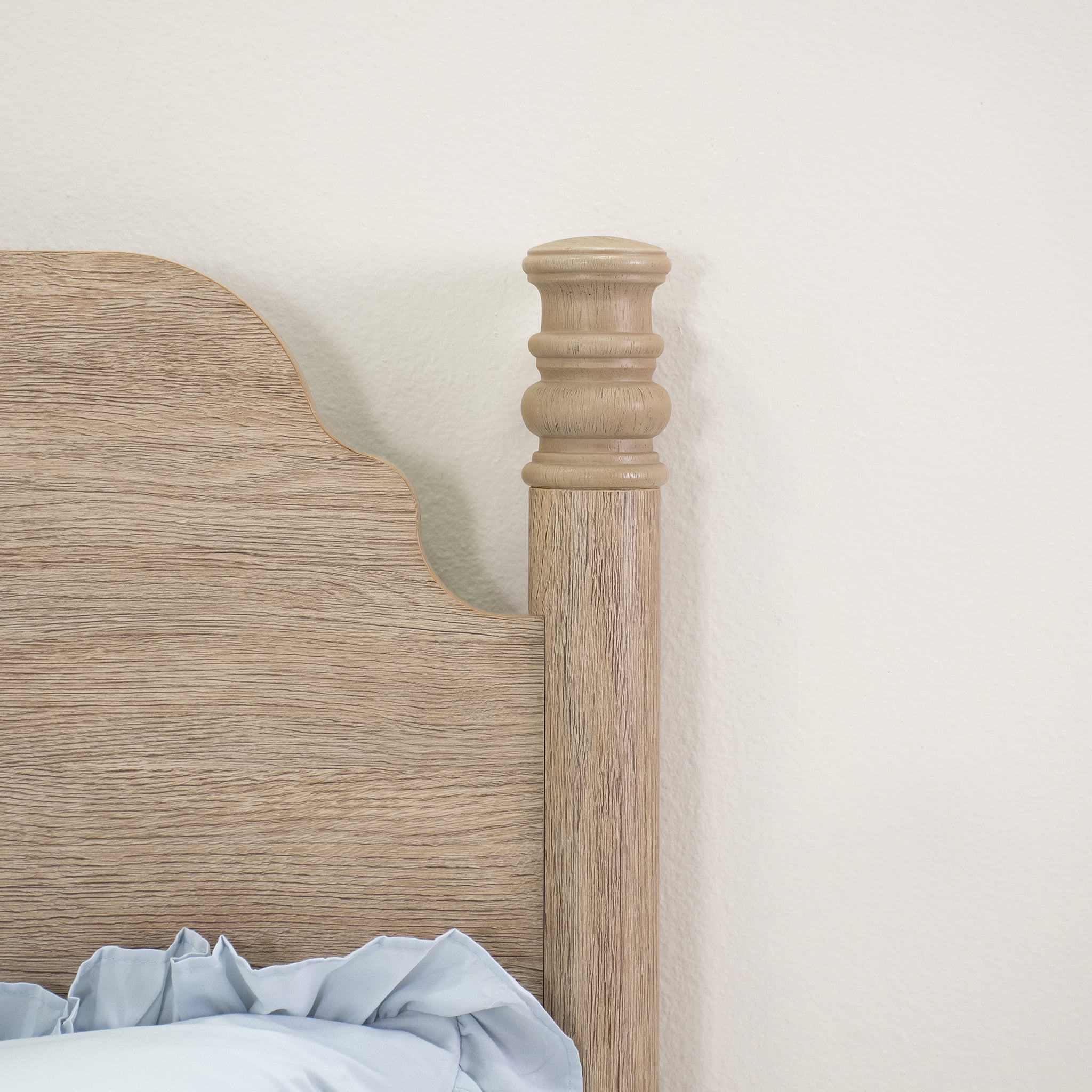 My Texas House Monroe Full Bed, Brushed Oak Finish