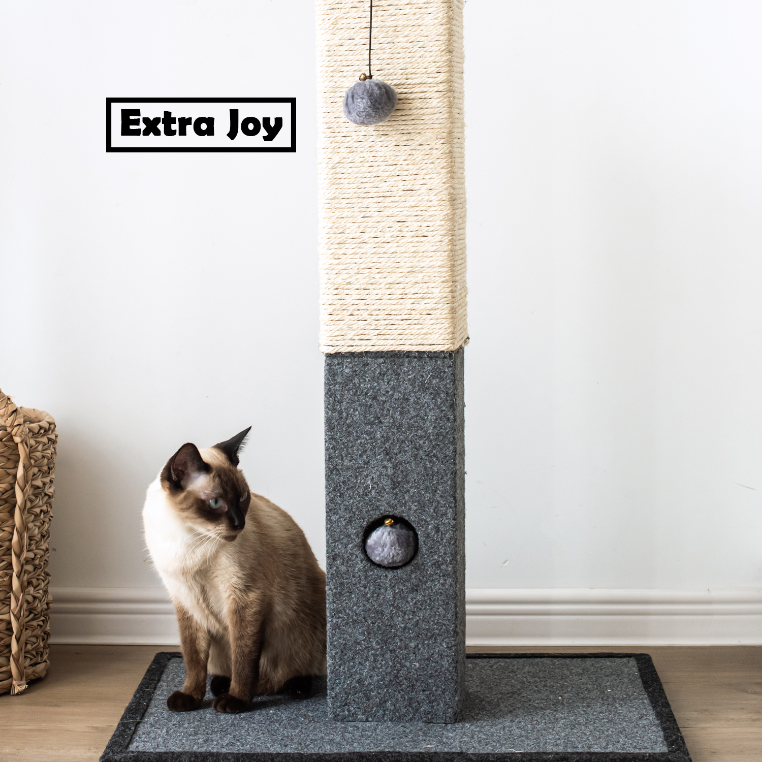 "Catry 32"" Large Gray & White Modern Sisal Scratching Post with Fleece and Rope"