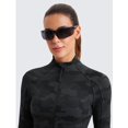 thumbnail image 4 of Campera CRZ YOGA Butterluxe Ajustada a la Cintura, 4 of 4