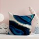 thumbnail image 4 of JINESXIAO Ventas de hoy Nueva sala de estar Estudio Abstracto Azul Estampado Almohada Piel de Melocotón Terciopelo Simple y Moderno Cojín Almohada para Auto, 4 of 5