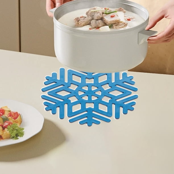 Snowflake Dining Table Mats Heat Insulating Mats Geometric Snowflake Mats Bowl Mats Kitchen Hollow Out Saucer