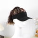 thumbnail image 4 of PTOOTP - Gorra de béisbol con cola de caballo rizada: Peluca elegante para mujer - Cola de caballo alta con visera para uso diario y fiestas - Peluca sintética, 4 of 8