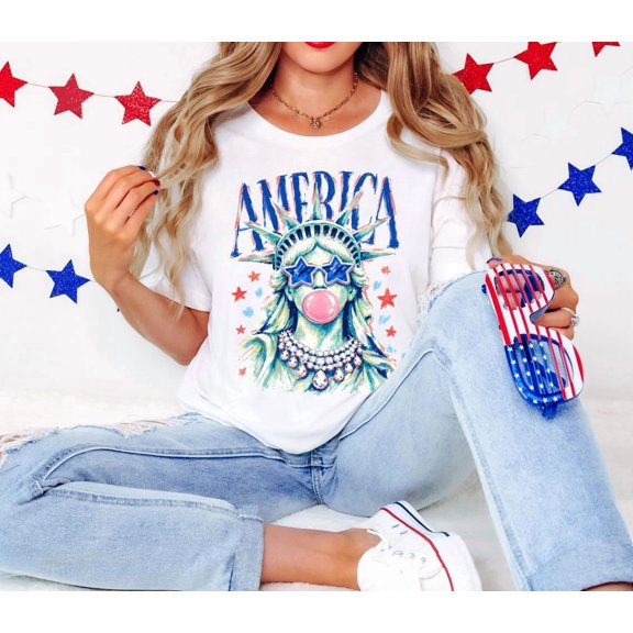 VibeNest Studio Unisex America Statue of Liberty Bubble Gum Preppy Patriotic Garment Dyed Graphic T-Shirt