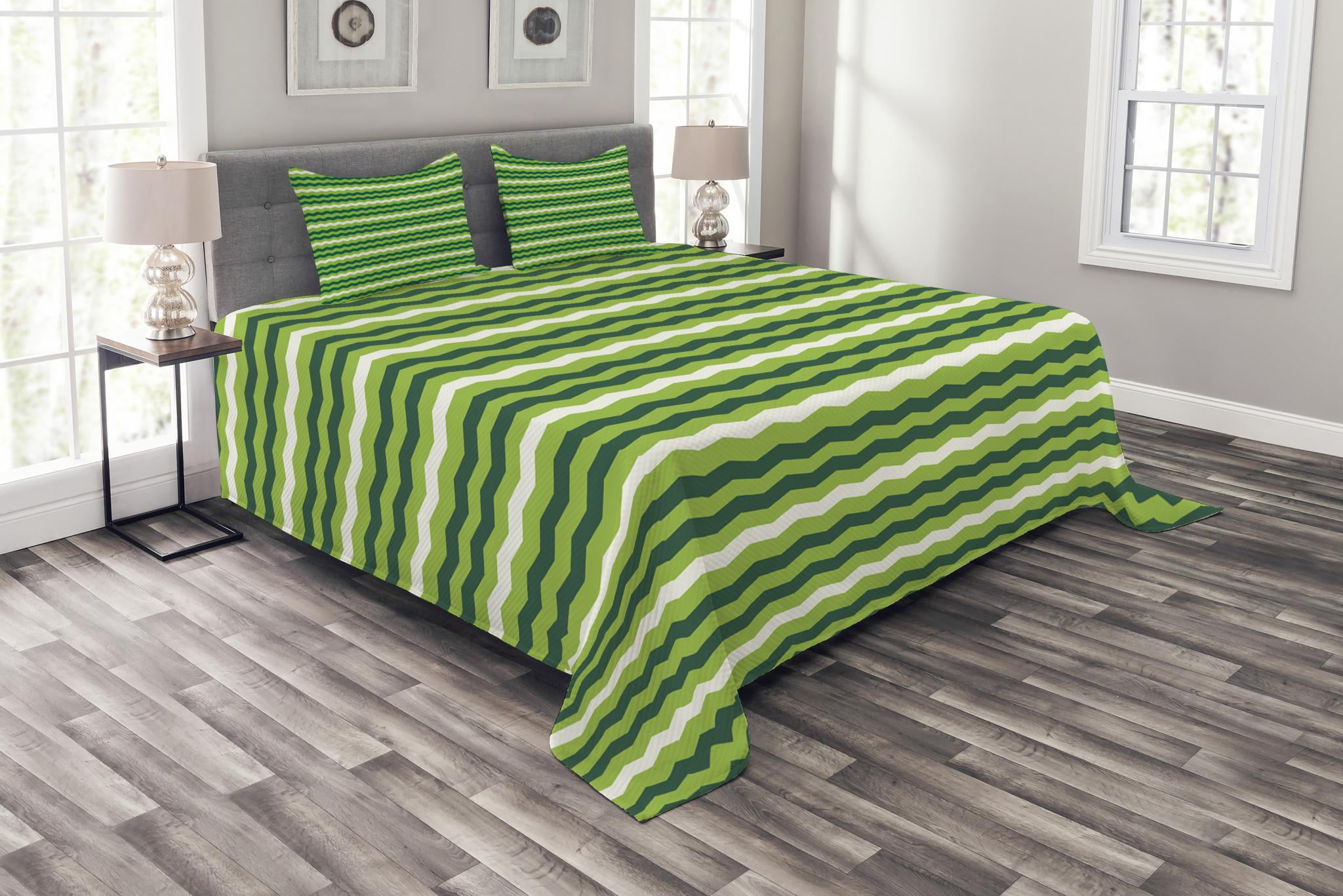 Green Bedspread Set King Size, Wavy Horizontal Lines in Vibrant Colors