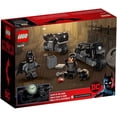 thumbnail image 2 of Set LEGO Super Heroes Batman y Selina Kyle: Persecución en Moto 76179, 2 of 3