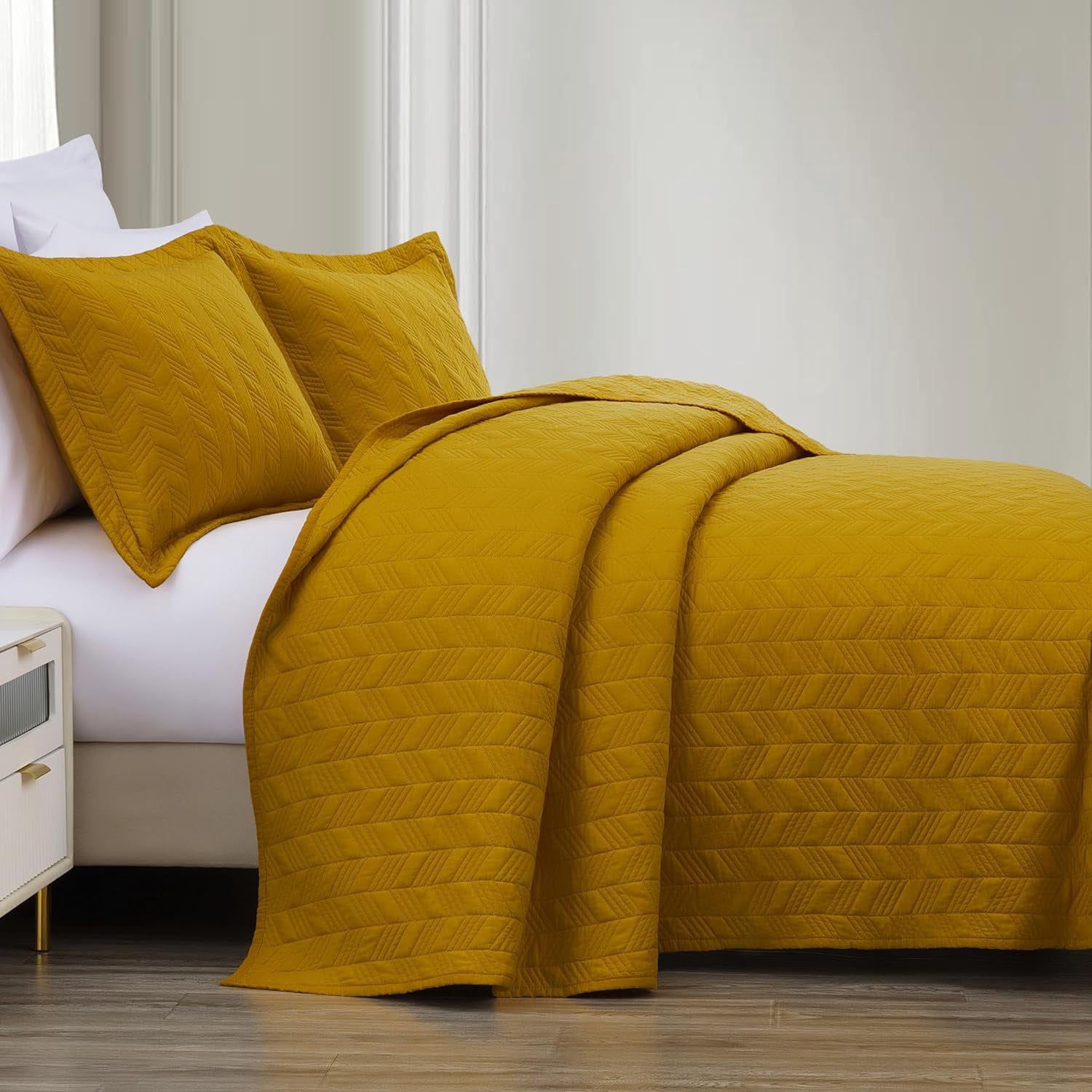 Chezmoi Collection Roswell Geometric Striped Solid Cotton Lightweight Quilt for All Seasons, 3-Piece Quilt Set, Queen, Mustard Yellow