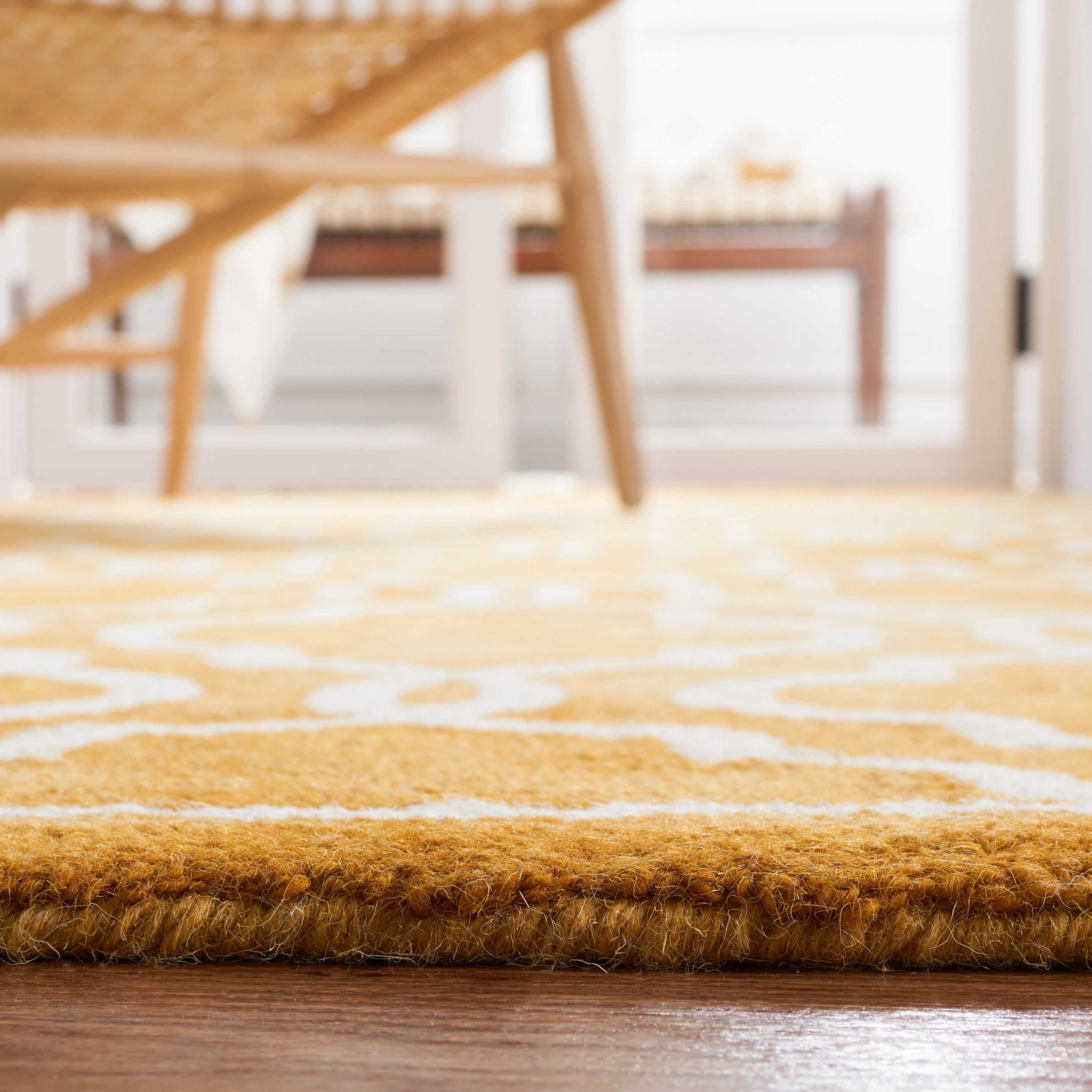Safavieh Dip Dye Leighton Geometric Wool Area Rug, Gold/Ivory, 9' x 12'