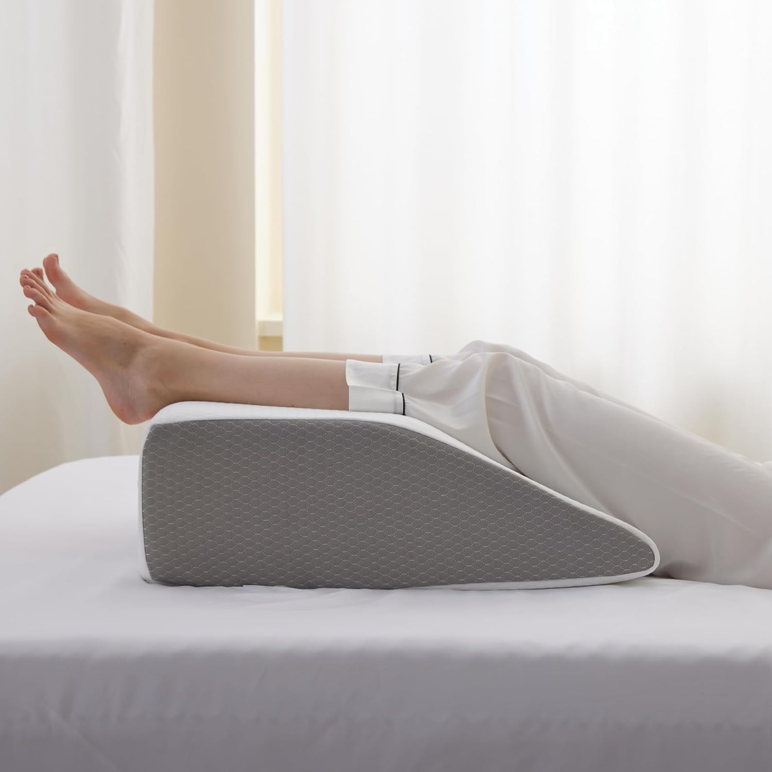 8in Leg Elevation Pillow for Blood Circulation, Leg Wedge Pillow for After Surgery , Foot Knee Pillow White/Grey