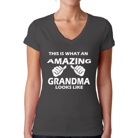 Awkward Styles Women's This Is What An Amazing Grandma Looks Like V-neck T-shirt