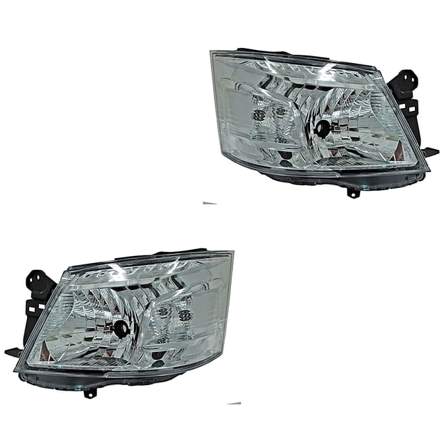 Par de Faros TYC Urvan 2014 A 2016 Nissan