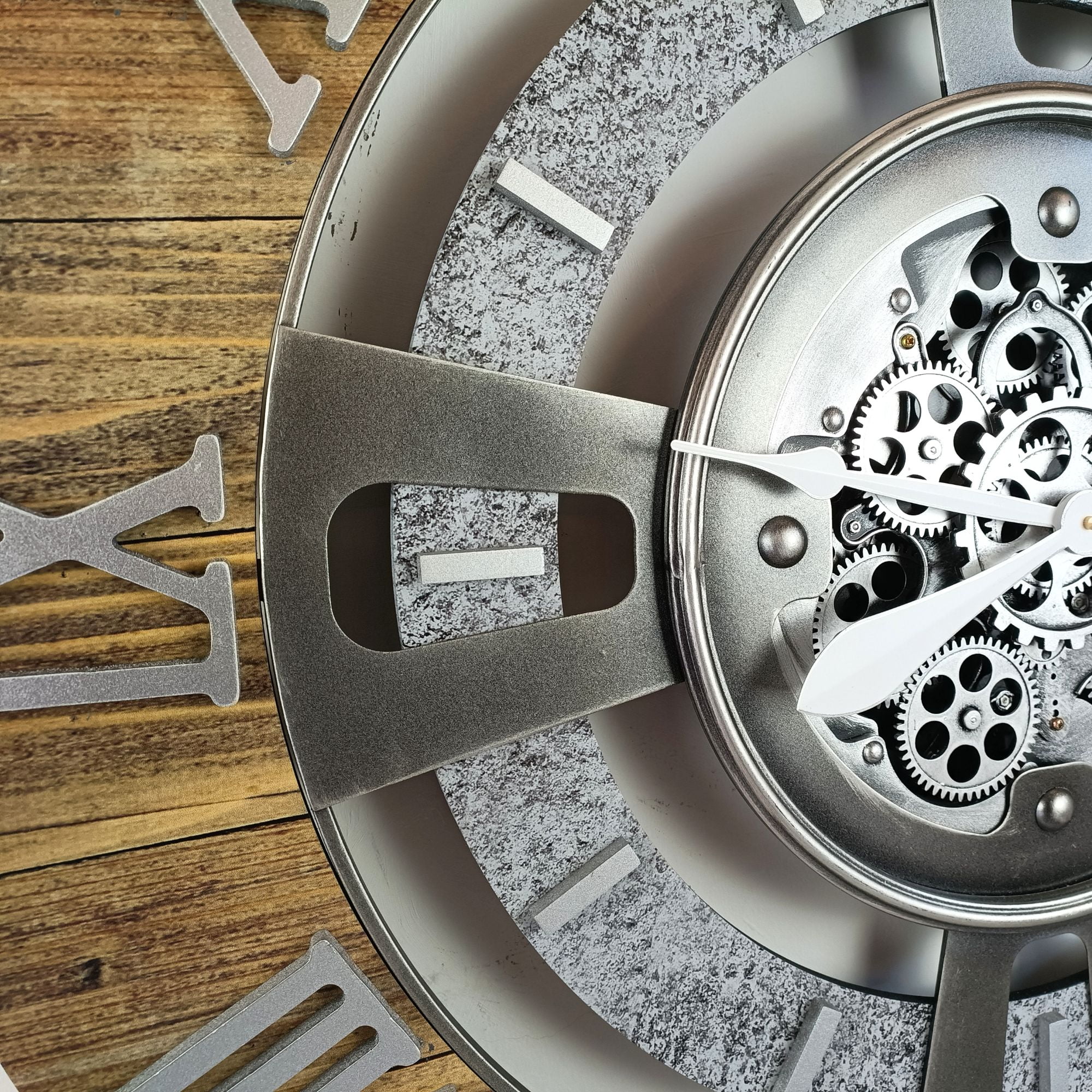 THE GEARS CLOCK Wall Clock with Real Moving Gears EN-LI_ 24 in Round Wood-Stone