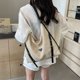 thumbnail image 4 of Mochila informal grande para mujer, bolso cruzado de moda de cuero PU, bolso de ocio para mujer, 4 of 9
