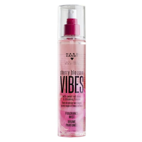 Hard Candy Brume Parfumée aux Vibrations de Fleurs de Cerisier 236 ml