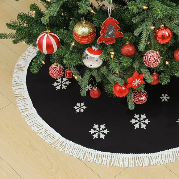 Lewondr Christmas Tree Skirt 36 inches Short Plush Tree Skirt for Christmas Day Large Cozy Christmas Tree Skirt Snowflake Christmas Tree Decoration for Home Decor Party Shop Black & White