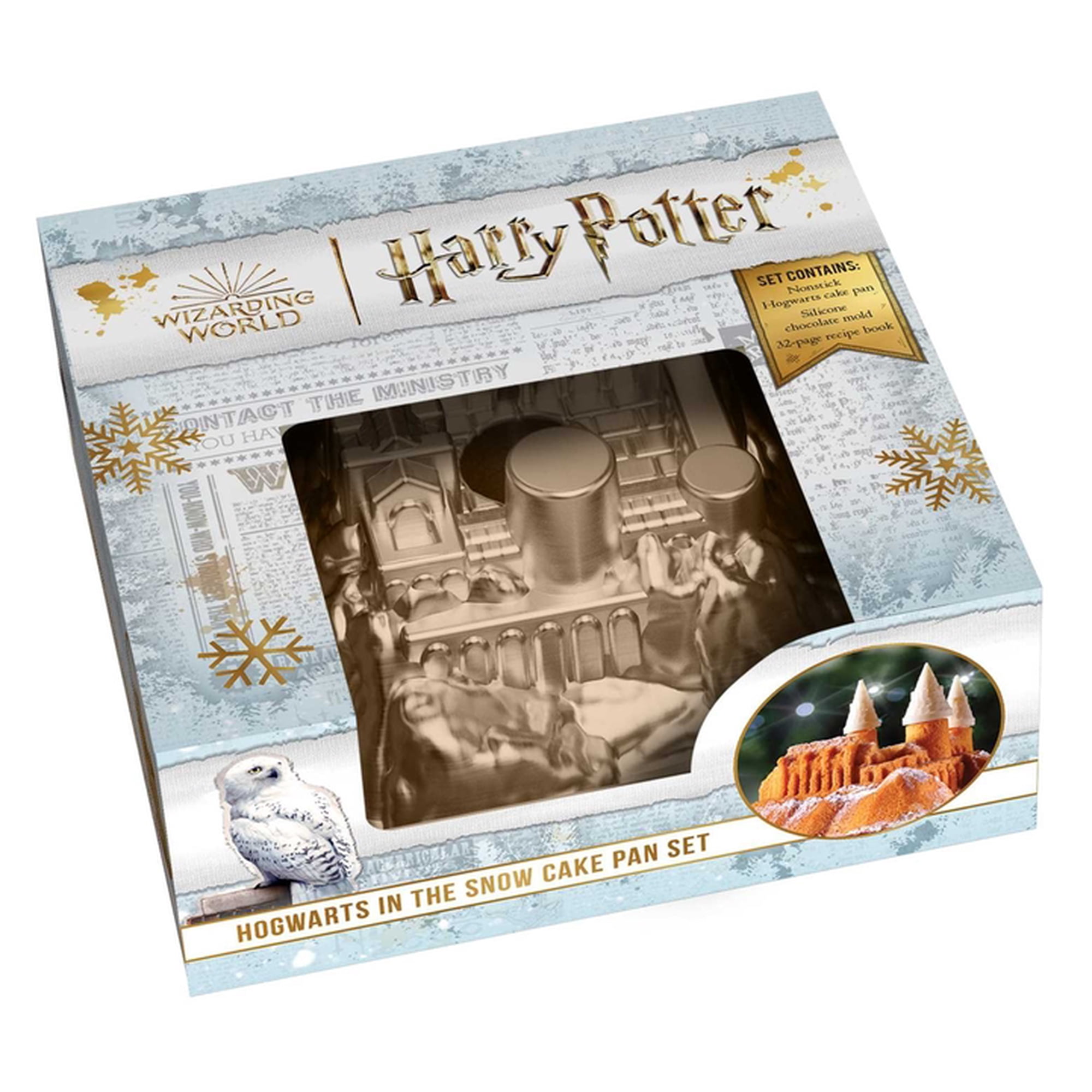 Harry Potter: Hogwarts in the Snow Cake Pan Set, (Paperback)