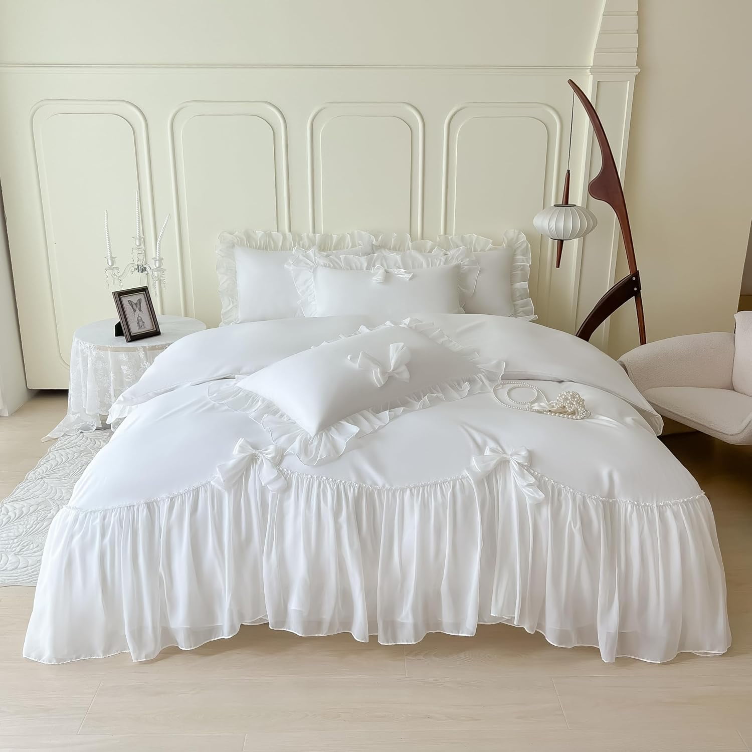 MOOWOO Ruffled Bedding Bow Duvet Cover Set with Butterfly Tie, Soft Brushed Microfiber Shabby Chic Bedding Set with Zipper Closure