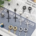 thumbnail image 2 of 30 Piezas Aretes Falsos Piercing Hombre Imán Acero Cruz, 2 of 4