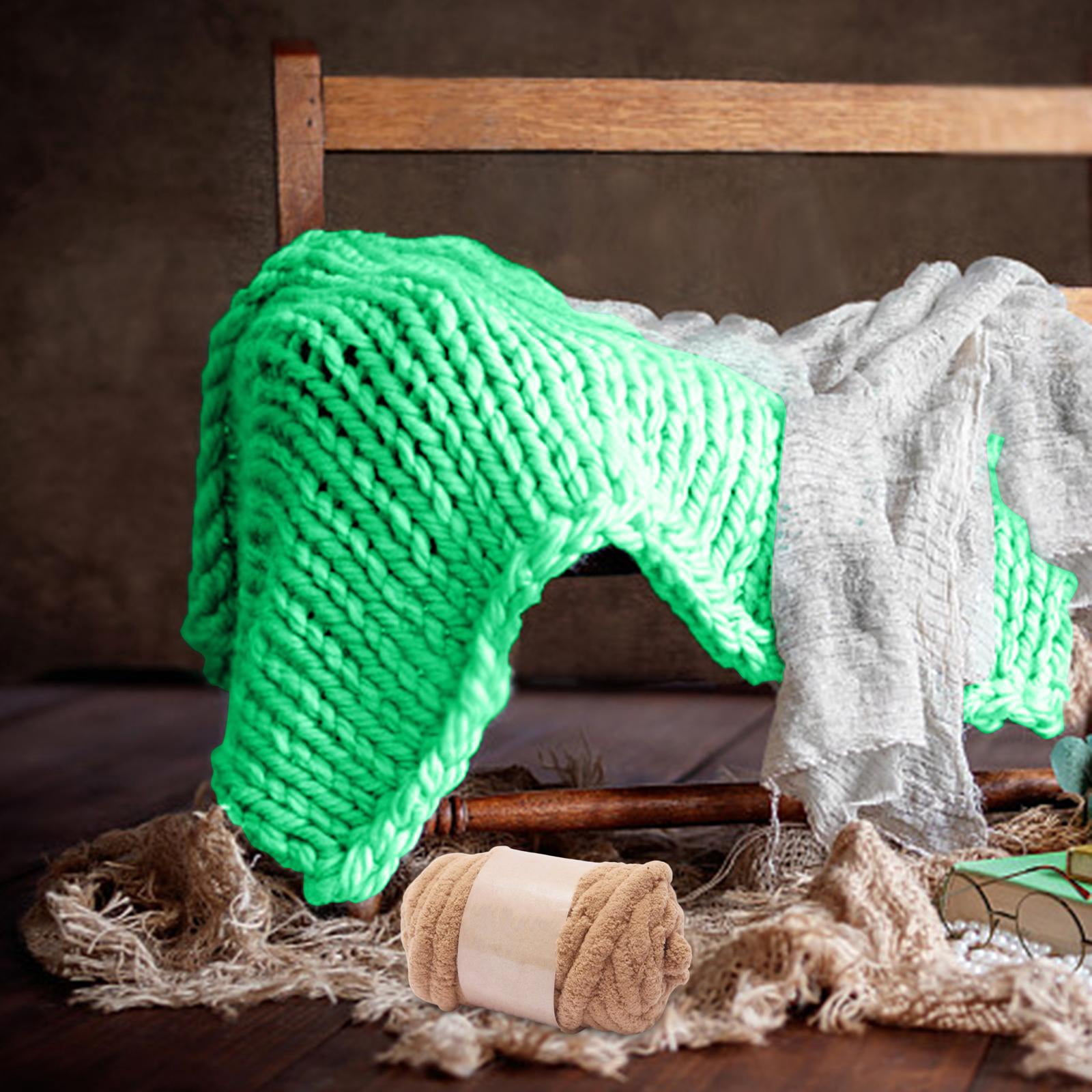 Chunky Wool Yarn Jumbo Tubular Yarn DIY Filling Hand Knitting Arm Knit Yarn Weight Yarn Bulky Yarn for Cushion Crochet Throw Pet Bed Hats green