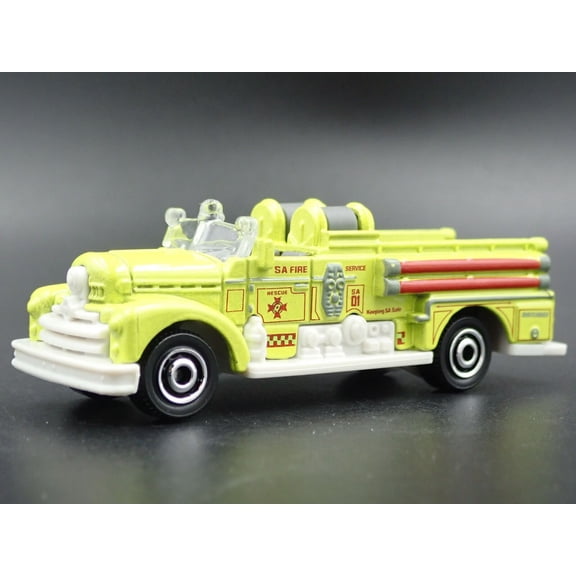Open Box SEAGRAVE FIRE ENGINE FIRE TRUCK LIME 1/64 MB SCALE DIORAMA DIECAST MODEL CAR