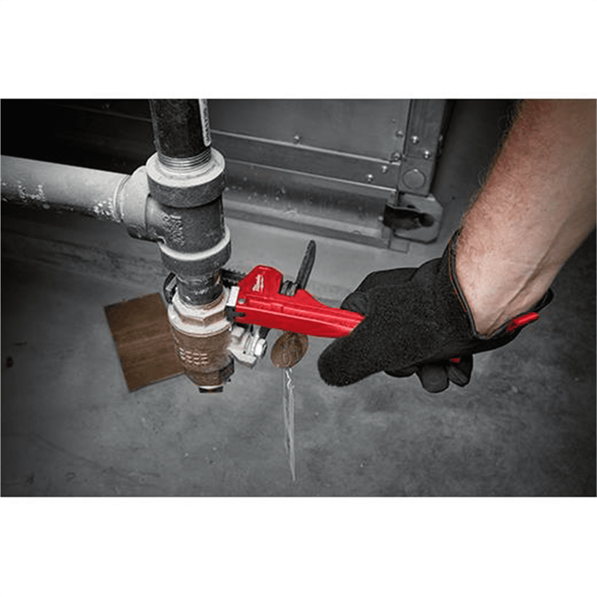 Milwaukee Tool 8" Steel Pipe Wrench