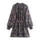 thumbnail image 4 of HH TRAF Vestido corto femenino de verano con estampado de cachemira y mangas largas, escote en V, diseño plisado de un solo pecho para mujer, 4 of 5