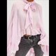 thumbnail image 4 of Blusa de Transparente con Volantes y Mangas Largas Acampanadas para Mujer, con Dobladillo Alto y Bajo, Sexy y Holgada Rosa L, 4 of 7