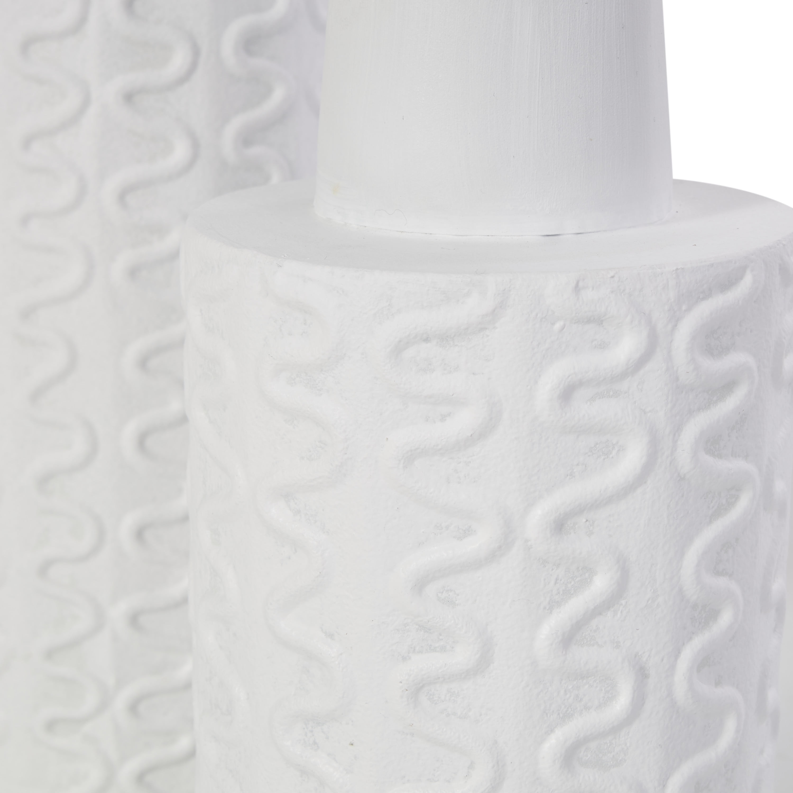 DecMode 16", 11"H Abstract Wavy Textured White Metal Vase, Set of 2
