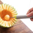 thumbnail image 4 of Bearachild Cuchara de fruta Gadgets 2 en 1 Escultura de cabezas Sandía Patata Ensalada de verduras Baller Scoop Excavación Cucharas Accesorios Cocina y Comedor Verde Bearachild HA012640-01, 4 of 6