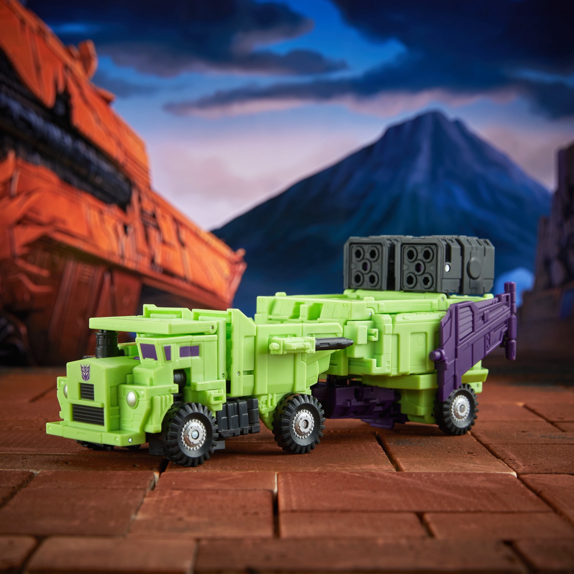 Transformers Toys The Transformers: The Movie 6.5” Constructicon Action Figure 2-Pack, 8+
