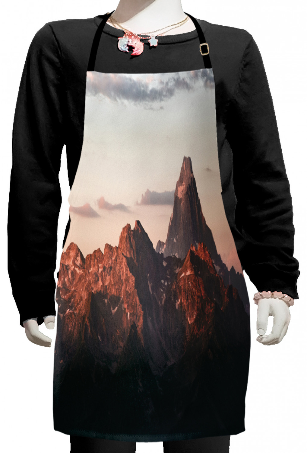 Between the Mountains Sierra Deep lake Apron main image 1