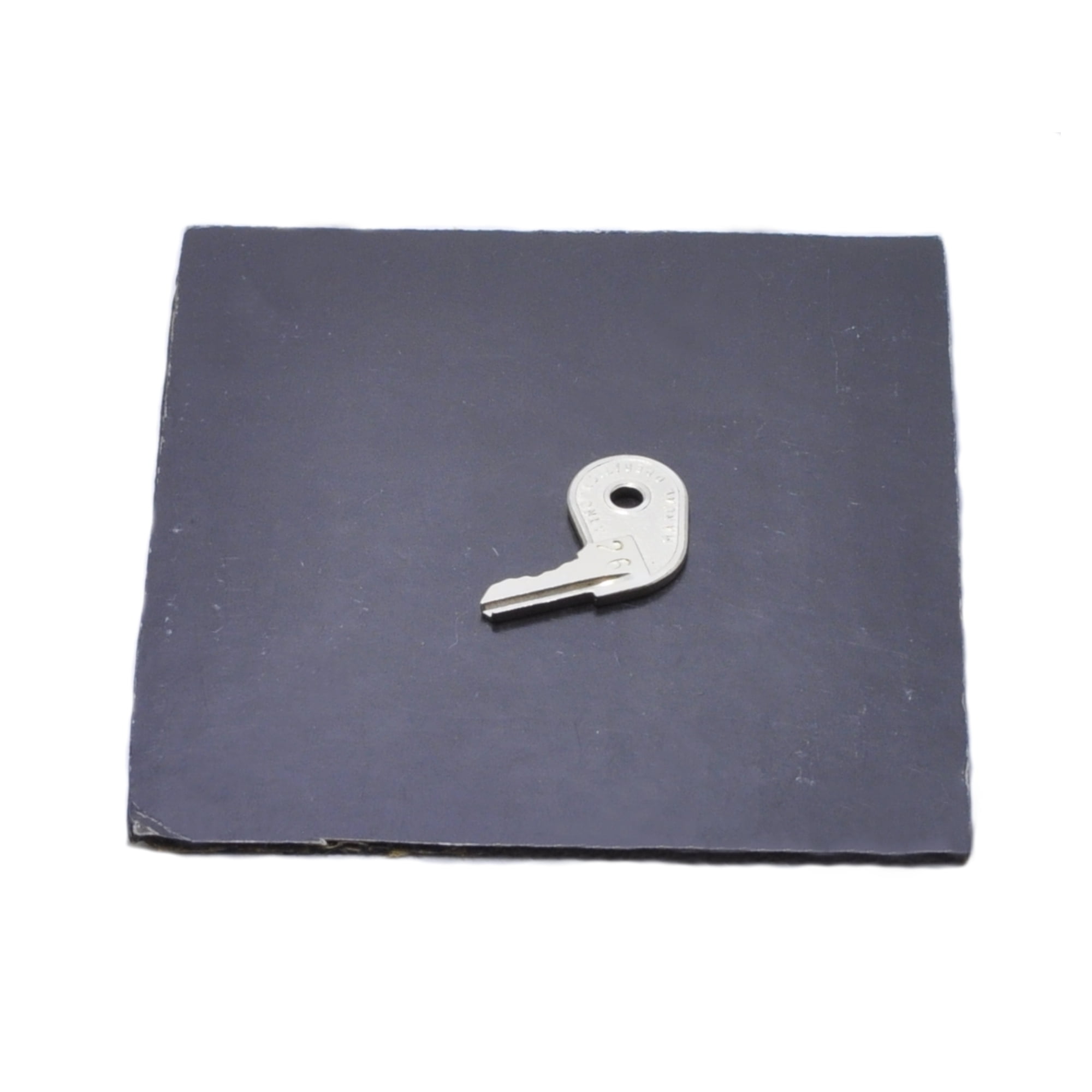 Johnson Evinrude OMC New OEM Ignition Key, 0501793