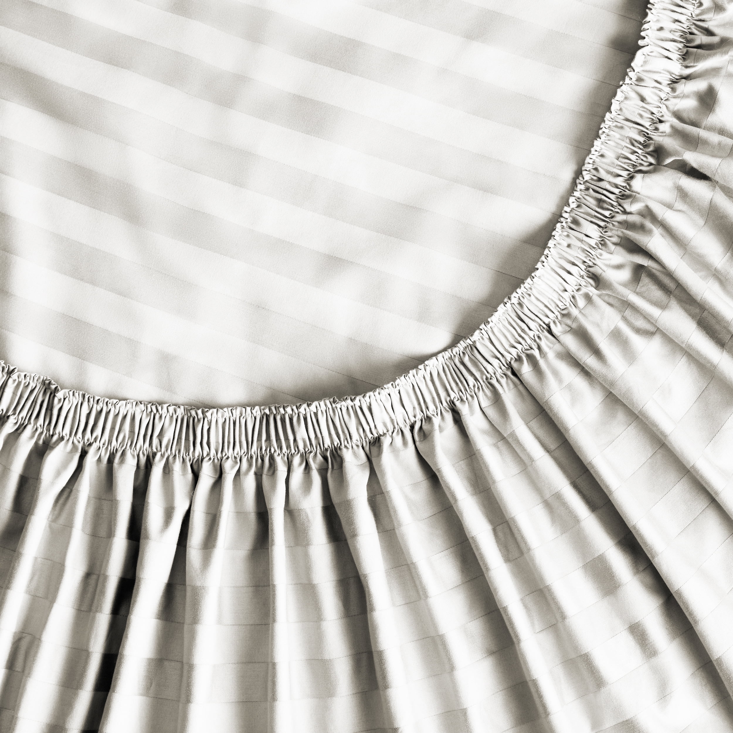 Hotel Style 4-Piece 600 Thread Count White Stripe Egyptian Cotton Adult Bed Sheet Set, Queen-Deep Pocket, Queen Sheet Set