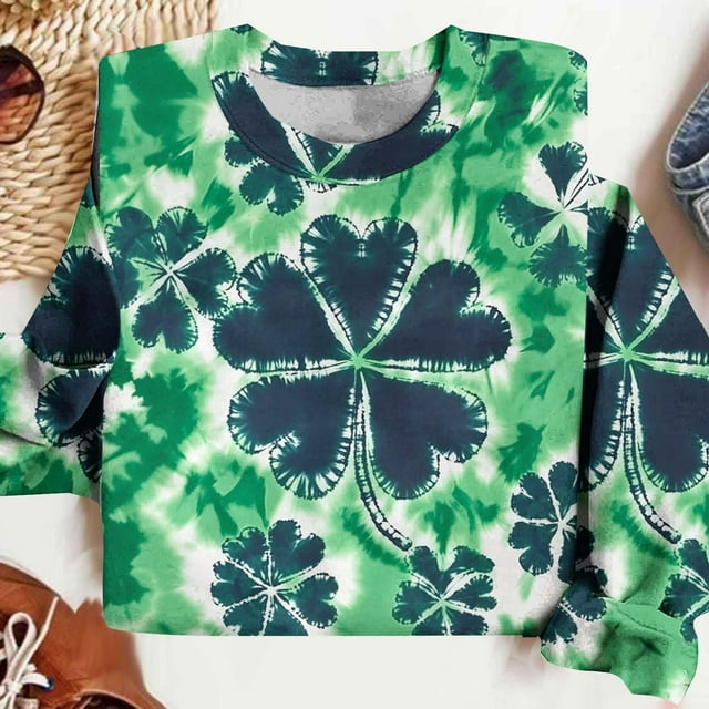 Xuyuer St. Patrick's Day Sweatshirt for Women Irish Shamrock Pullover Shirts Tops Raglan Sleeve Lucky Leaf Clover Shirt Women St. Patrick's Day Sweatshirts