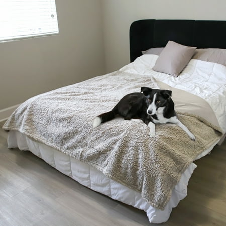Pawsse Waterproof Dog Blanket for Bed Pee Proof Pet Blankets for Couch Sofa Cover Reversible Furniture Protector Sherpa Cushion Mat for Small to Medium Large Dog Large Camel/Tuape 60 x 80