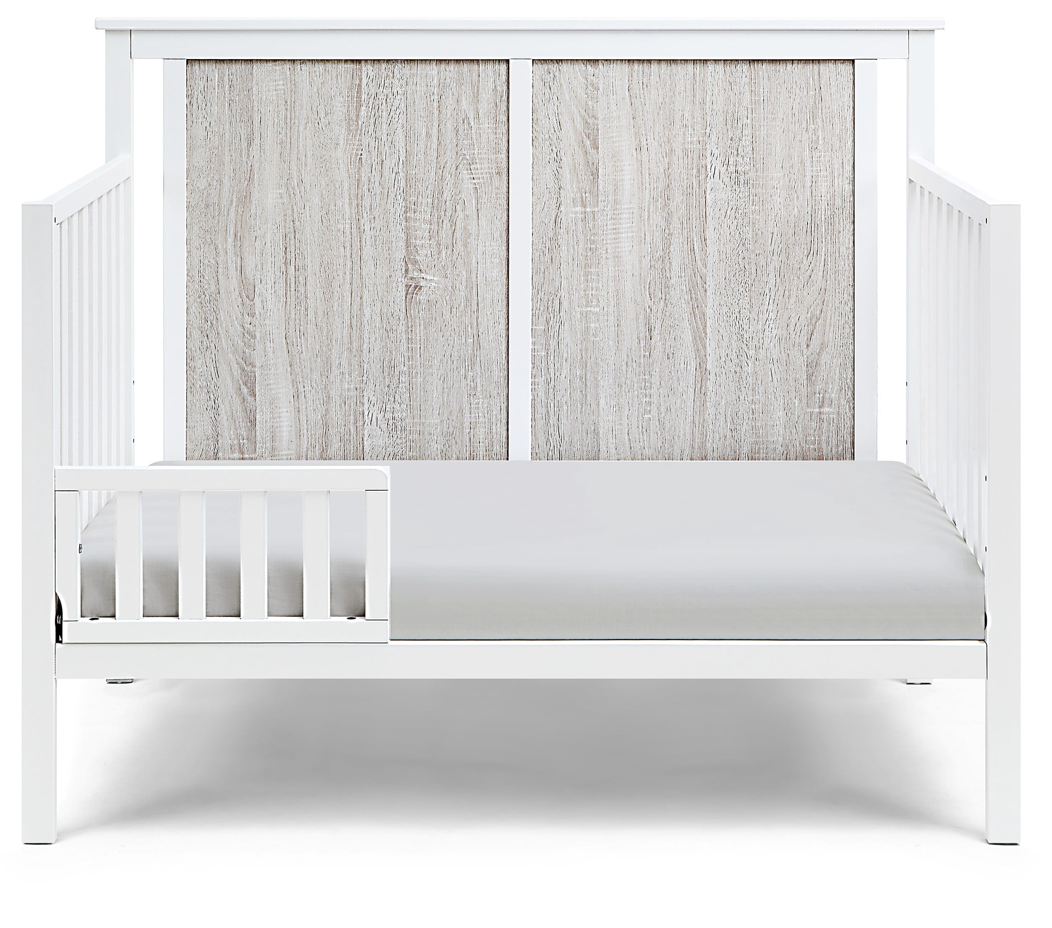 Suite Bebe Connelly  Crib in White Finish