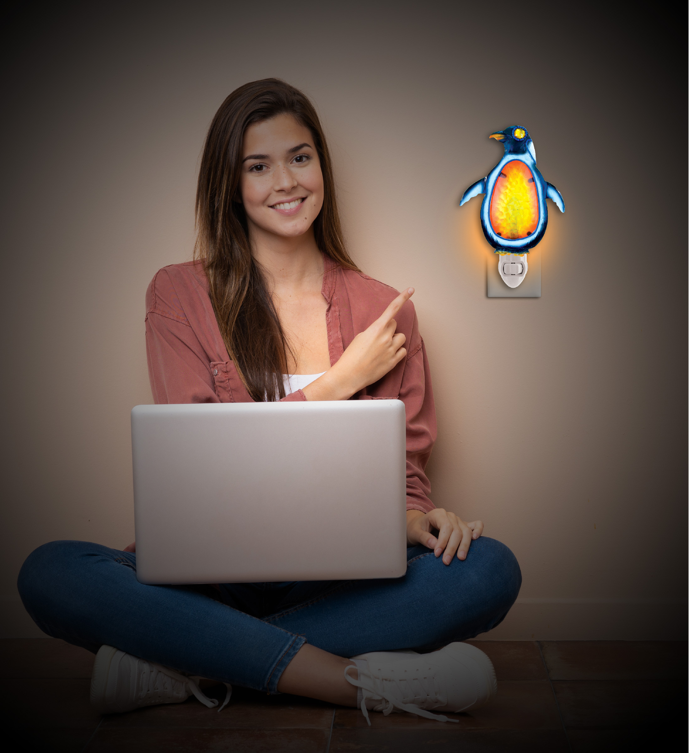 Puzzled Glass Art Night Light Penguin, Plug in Decorative Socket Lamp