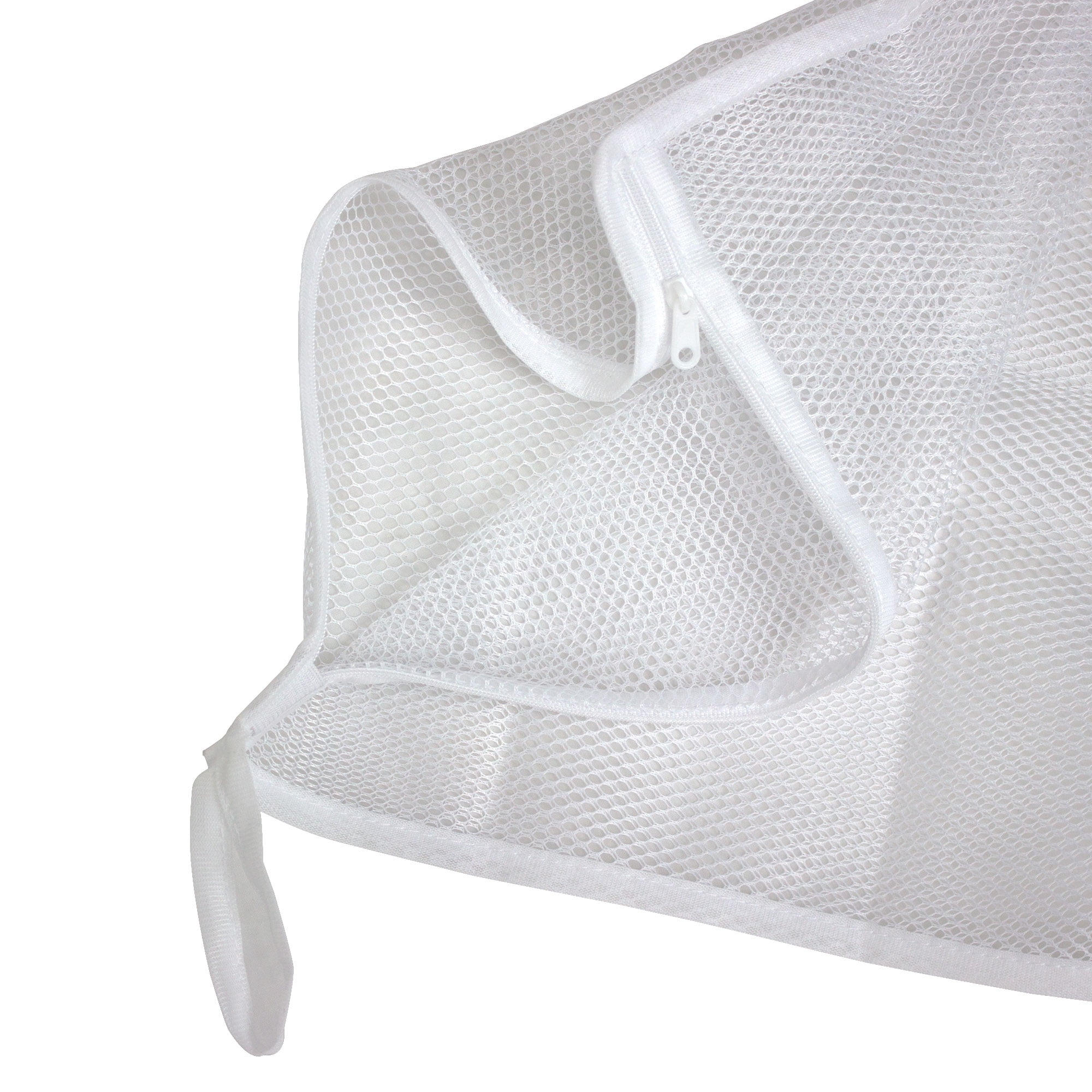 Mainstays Delicates Mesh Wash Bag with Zipper Closure, White, 15