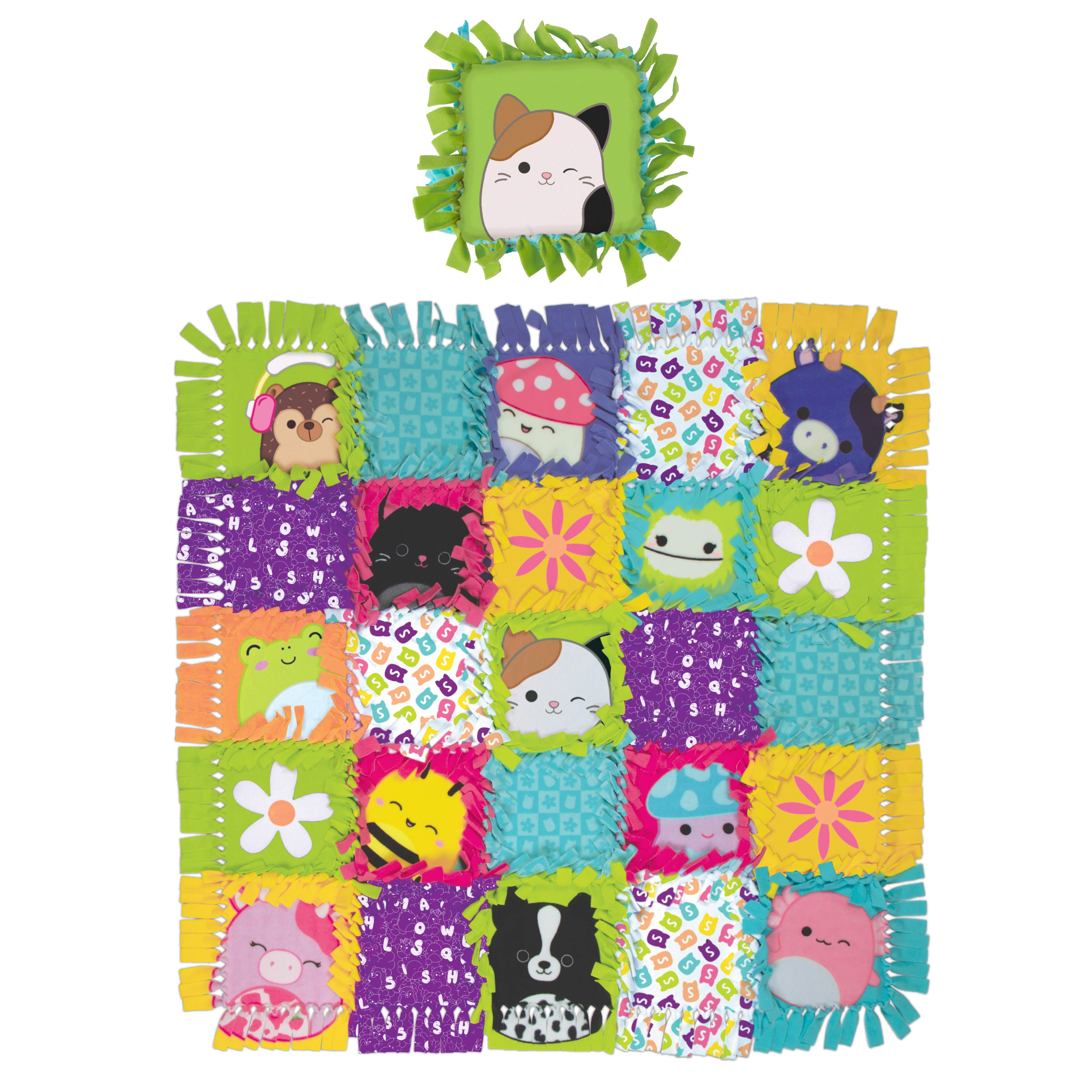 Squishmallows Pattern NoSew Blanket & Pillow Tween DIY Craft Kit, Multicolor  (图3)