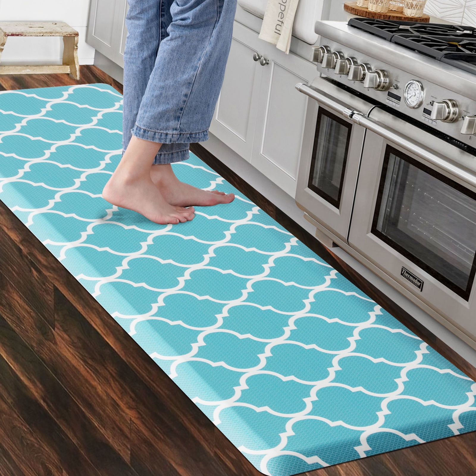 Carvapet Uptown Moroccan Trellis Blue Kitchen Mat, 17.3 in x 59.8 in