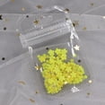 thumbnail image 1 of Joyería para decoración de uñas con flores blancas, resina tridimensional, tamaño de flor de cinco pétalos, mezclada con cuentas de acero doradas y plateadas, 1 of 1