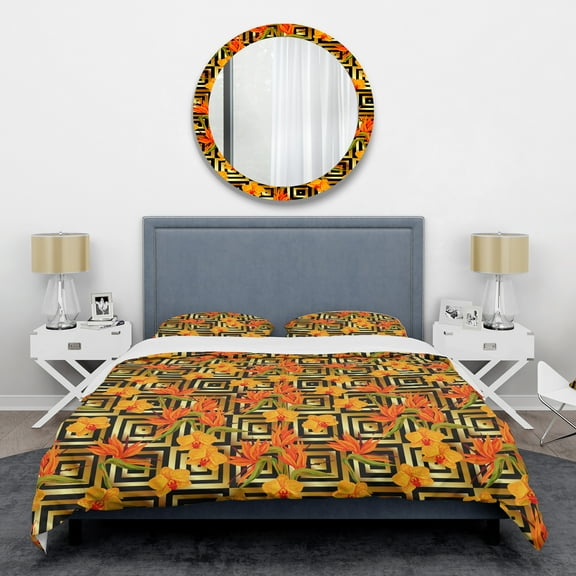Designart 'Tropical Gold Luxury Pattern III' Mid-Century Modern Duvet Cover Set
