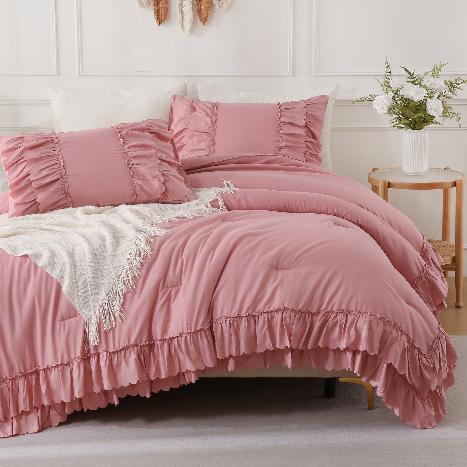 Ruffle Comforter Set Queen Size,Shabby Chic Boho Bedding Sets, Soft Fluffy Comforter Sets for All Season,Vintage Ruffled 3 Pcs Microfiber Lightweight Quilt Set for Home Decor