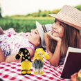 thumbnail image 4 of Linda muñeca sin rostro de abeja, adorno de muñeca de elfo enano hecho a mano para decoración del día de la abeja de la granja del hogar, 4 of 10