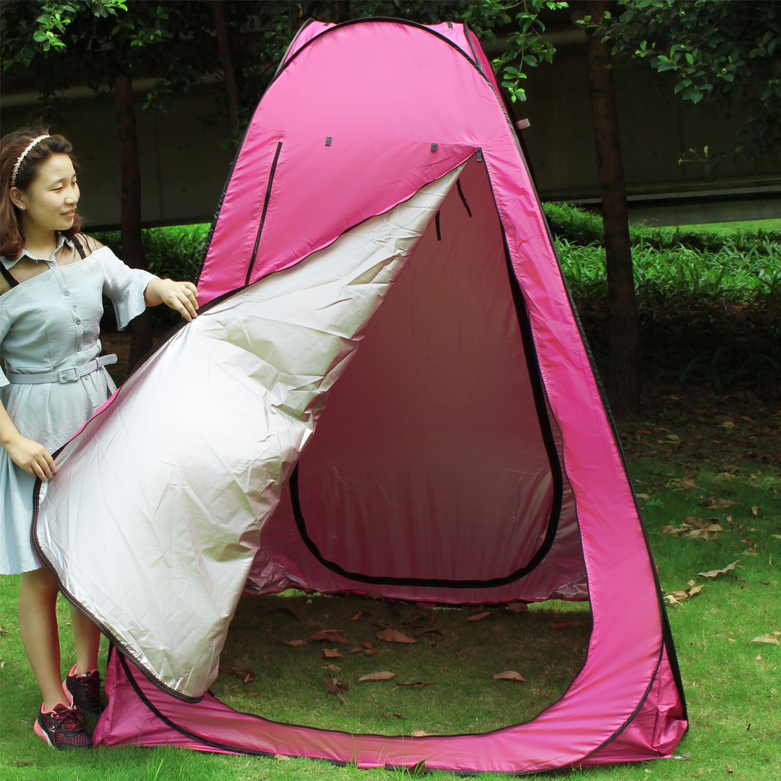 Portable pop up changing tent