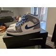 thumbnail image 4 of Ni - ke Jordan Mid, 4 of 5