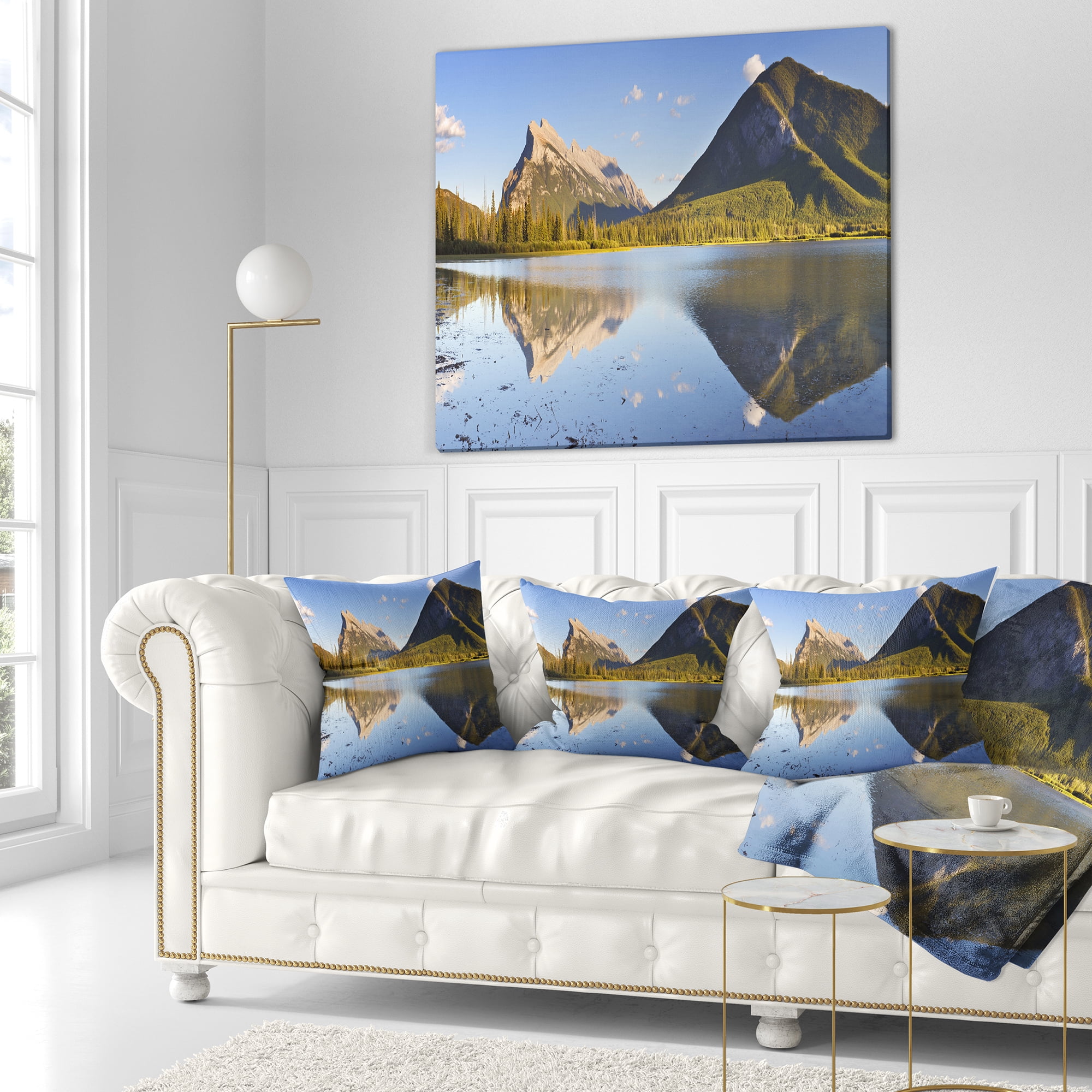 Designart Vermillion Lakes and Mount Rundle - Landscape Printed Throw Pillow - 16x16